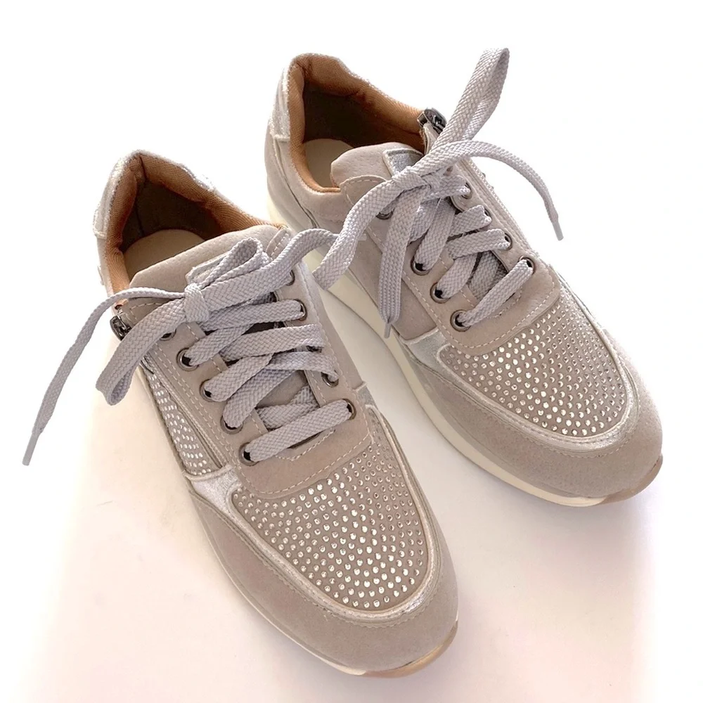 Northstar Platform walking rhinestone Sequin fashion sneakers, Size 8.5